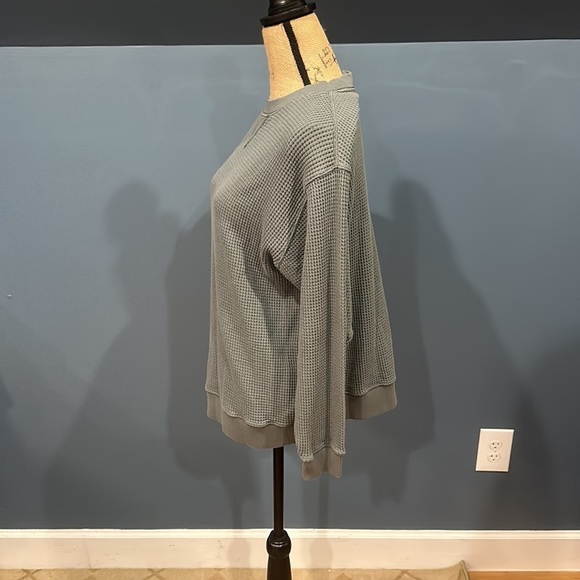 Aerie long sleeve size medium women’s - Picture 4 of 7